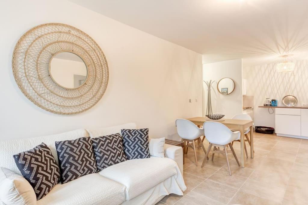 Le Cocon De Chevreuse - Appartement 3 Etoiles Saint-Remy-les-Chevreuse Exterior photo